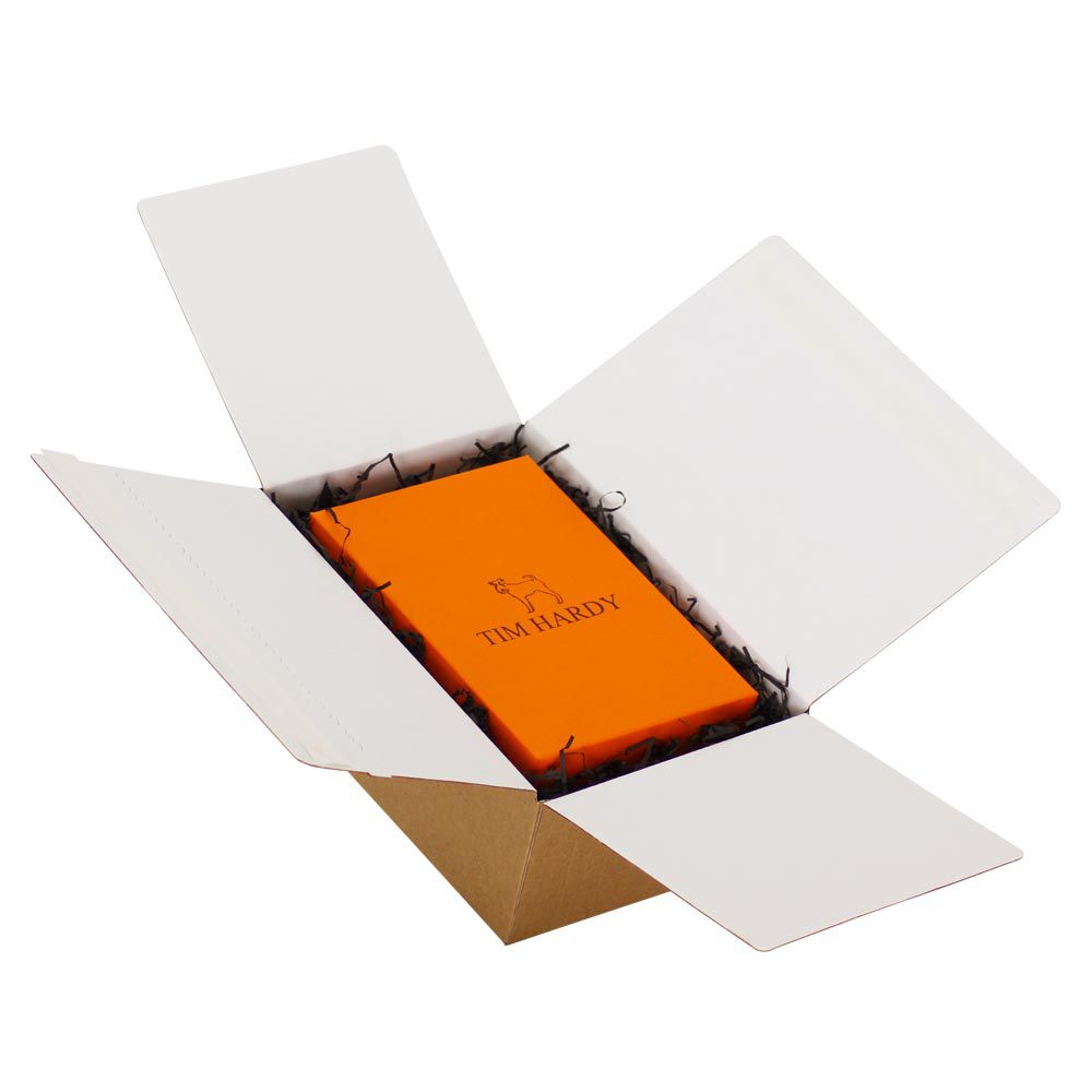 Pizza style ecommerce boxes with white inside for a memorable unboxing experience