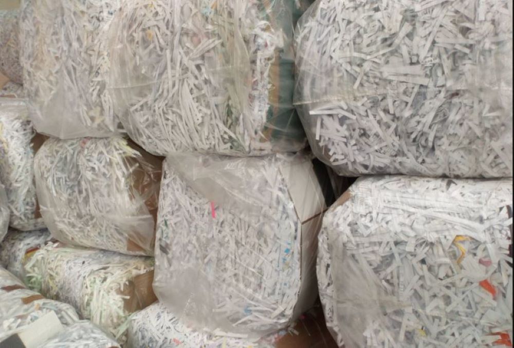 Recycled Bulk Shredded Paper for Packaging (30kg/bale)